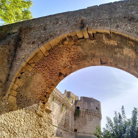 Incastro B&B In Crotone Luaran gambar