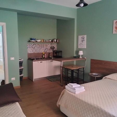 Incastro B&B In Crotone Luaran gambar