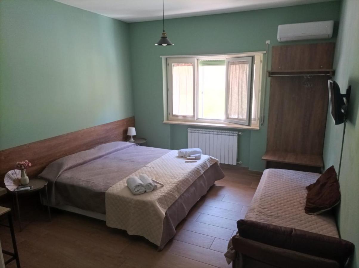 Incastro B&B In Crotone Luaran gambar